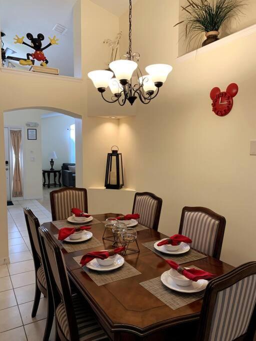 Minutes To Disney! Spacious Home W/ Private Pool, Themed Rooms! Orlando Bagian luar foto
